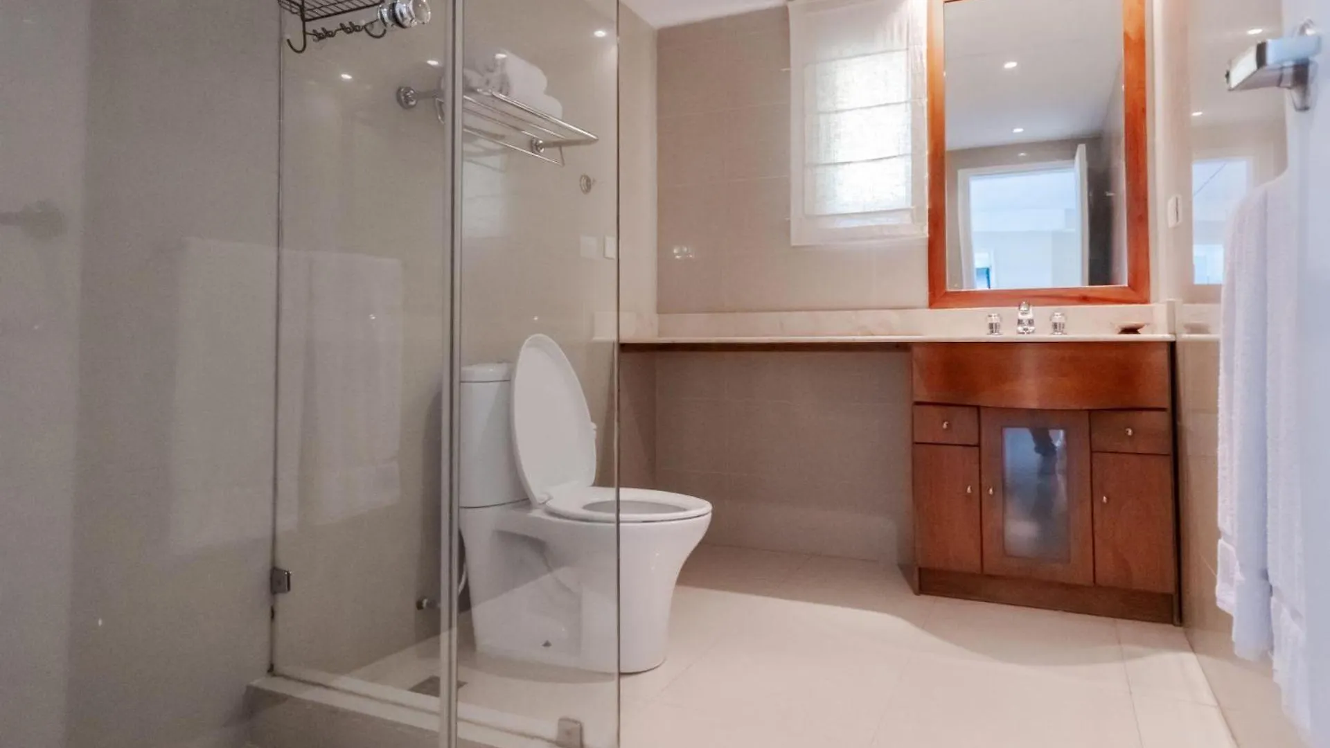 Beachfront - Ocean Extravaganza 3Br Condo - E121 شاطئ بالم